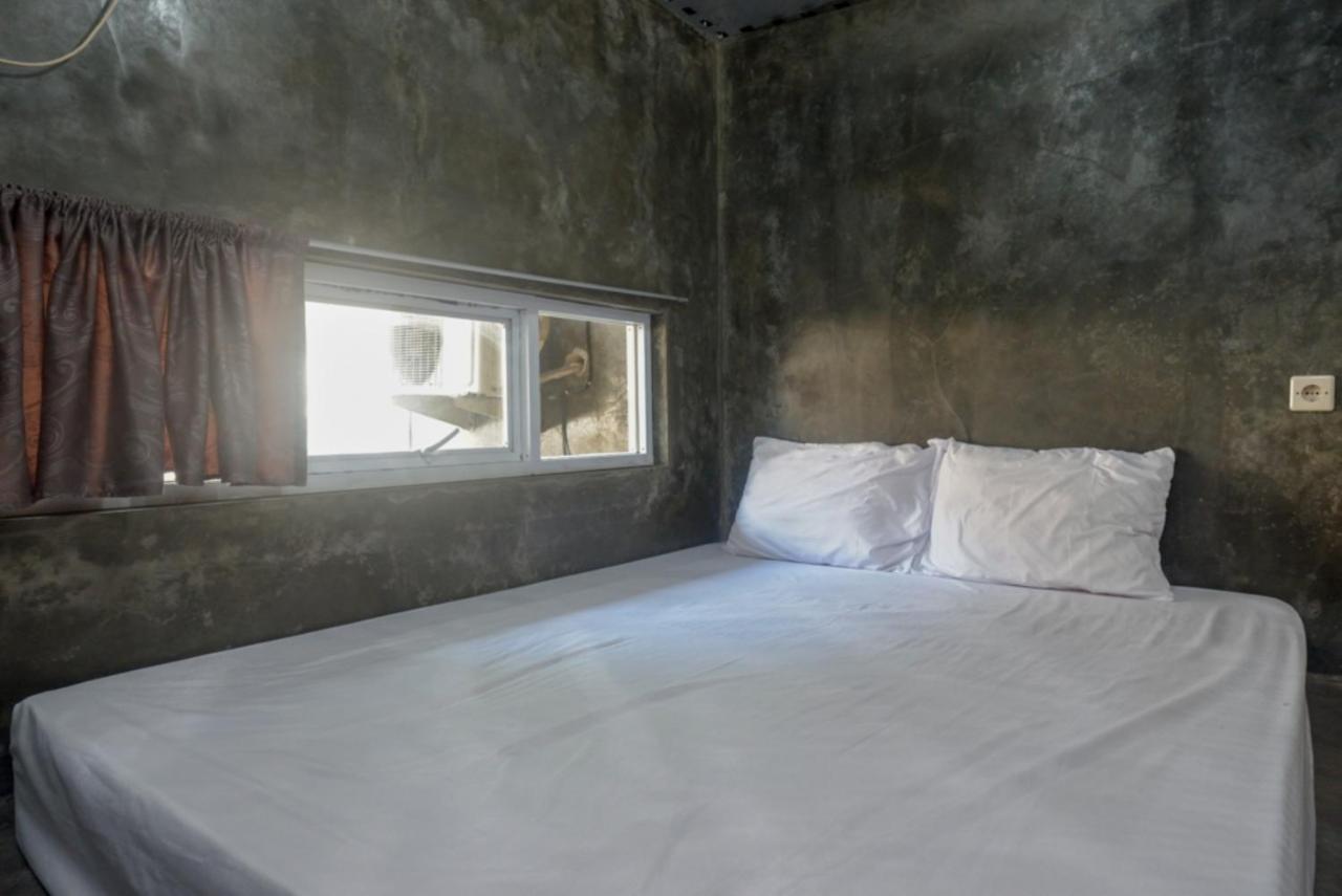 Reddoorz Near Jumbo Mall Sragen Экстерьер фото